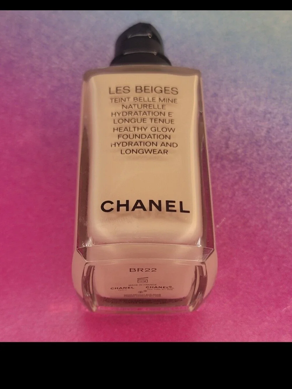 Chanel Les Beiges Healthy Glow Longwear Foundation BR22